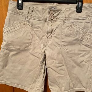 BeBop size 11 khaki shorts